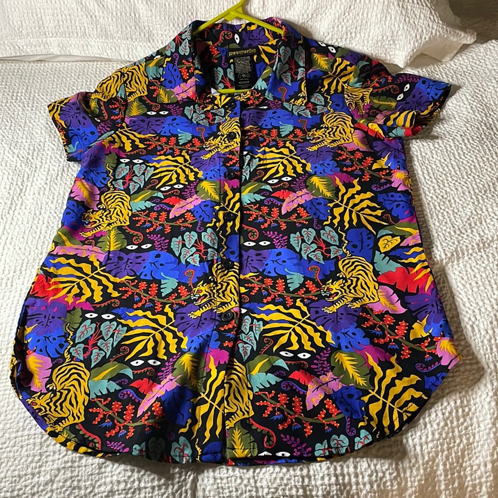 Nooworks Joyce Tropitrip print button down size Medium